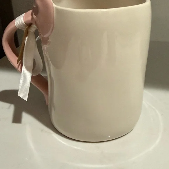Rae Dunn x Disney x The Aristocrats “Cat Life” Mug with Pink Bow Handle - Picture 3 of 6